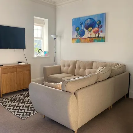 Picturesque Flat Surrounded By Stunning Gardens * Harrogate